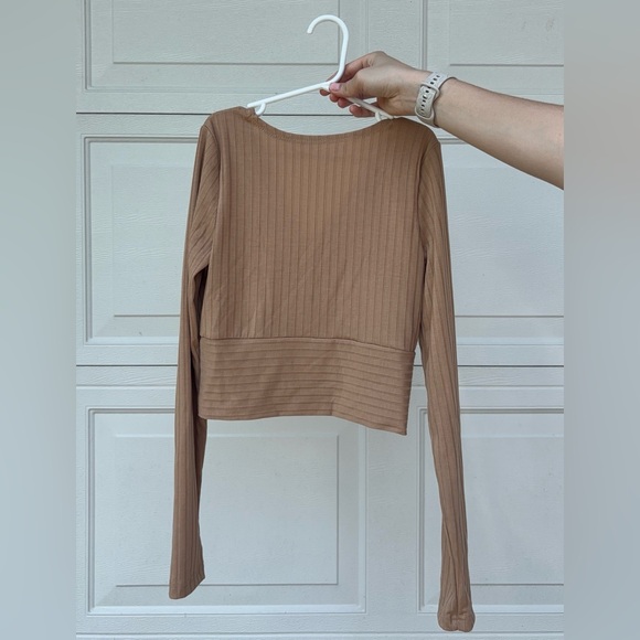 SHEIN V-Neck Cropped Long Sleeve 
Size Women’s XS - Picture 2 of 2